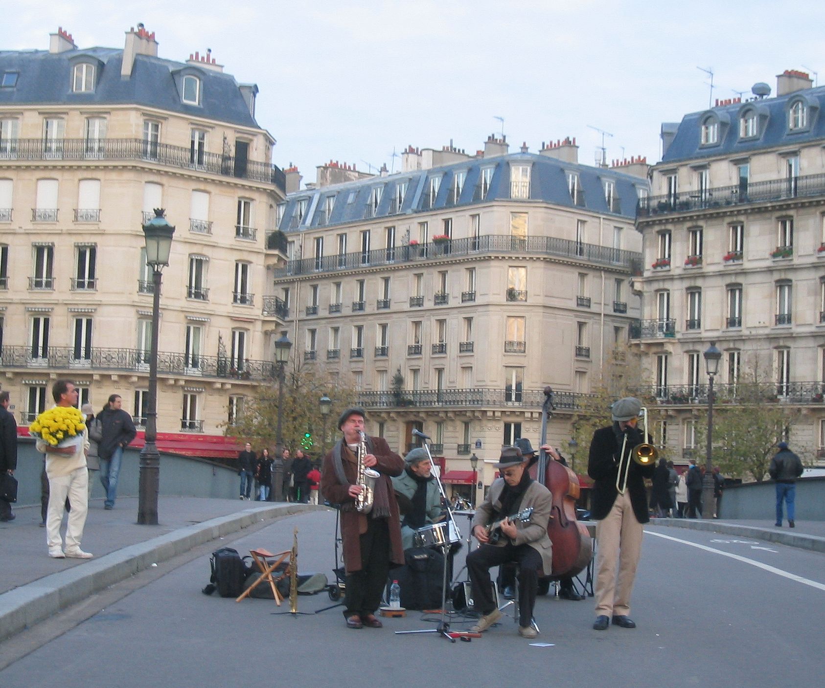 Jazz played on the streets of Paris