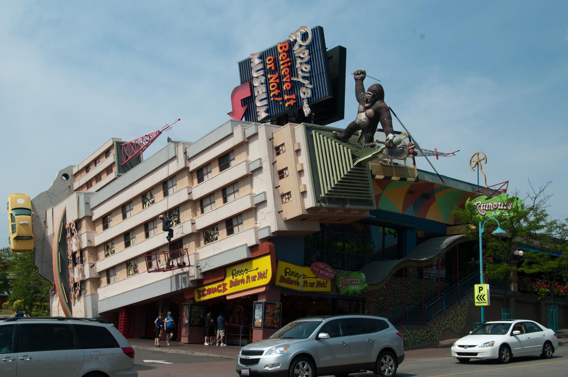Ripley’s Niagara Falls Ripley's famous Niagara Falls location features King Kong toppling the Empire State Building
