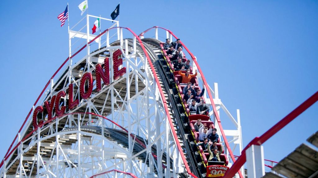 Cyclone Luna Park