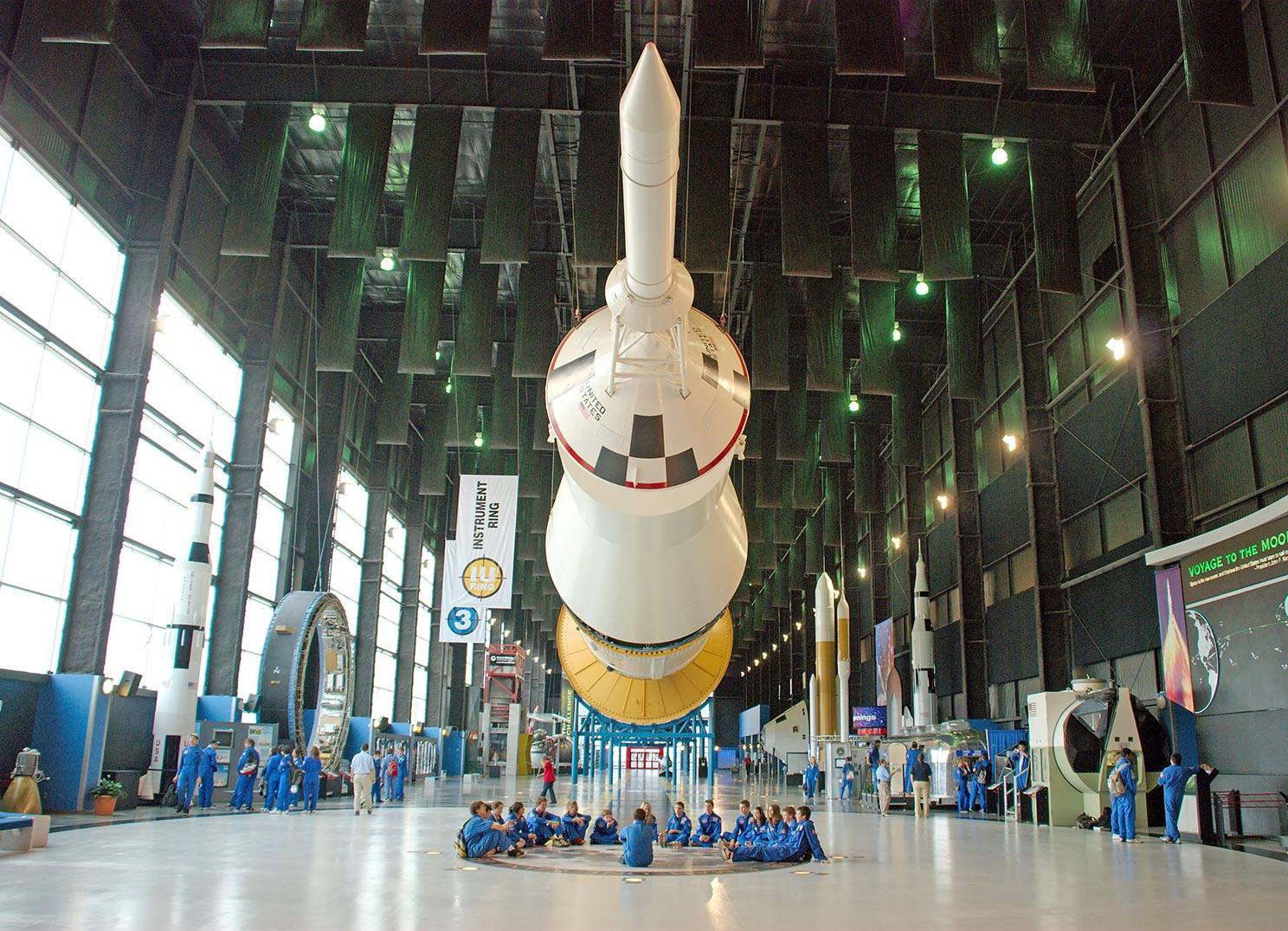 Saturn-V-Hall3