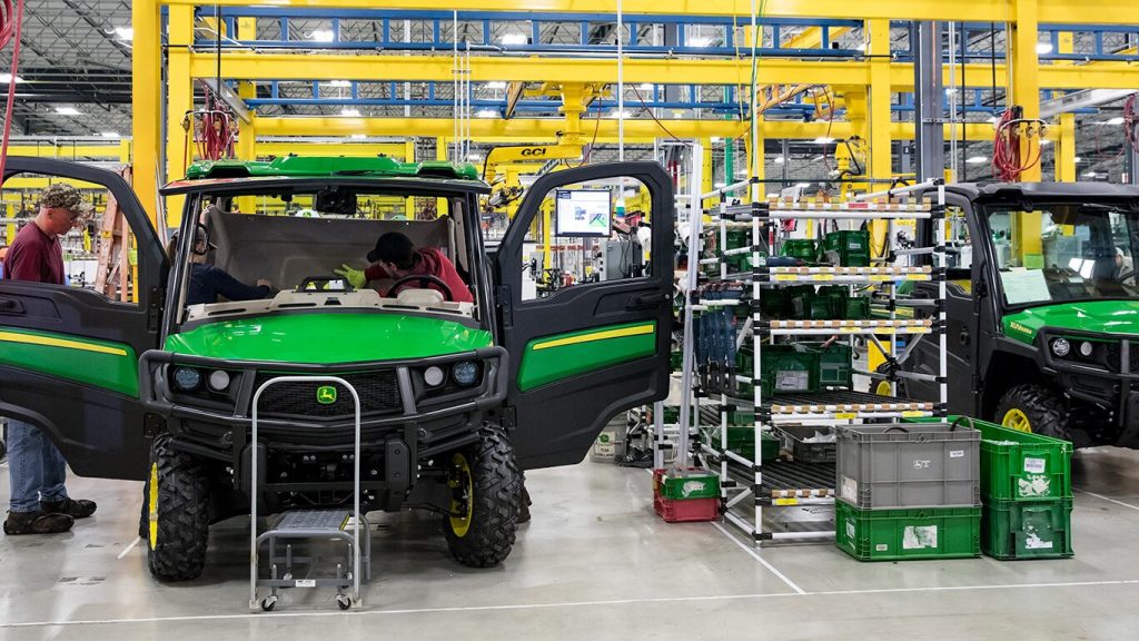 John Deere Factory Tour; Credit John Deere 