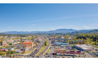 Student Groups Explore Pigeon Forge