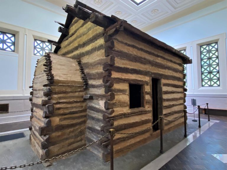 Abraham Lincoln birthplace in Kentucky 768x576