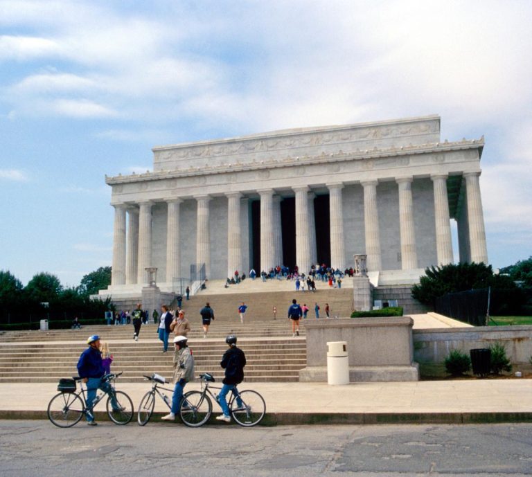 Lincoln Memorial 3 768x689