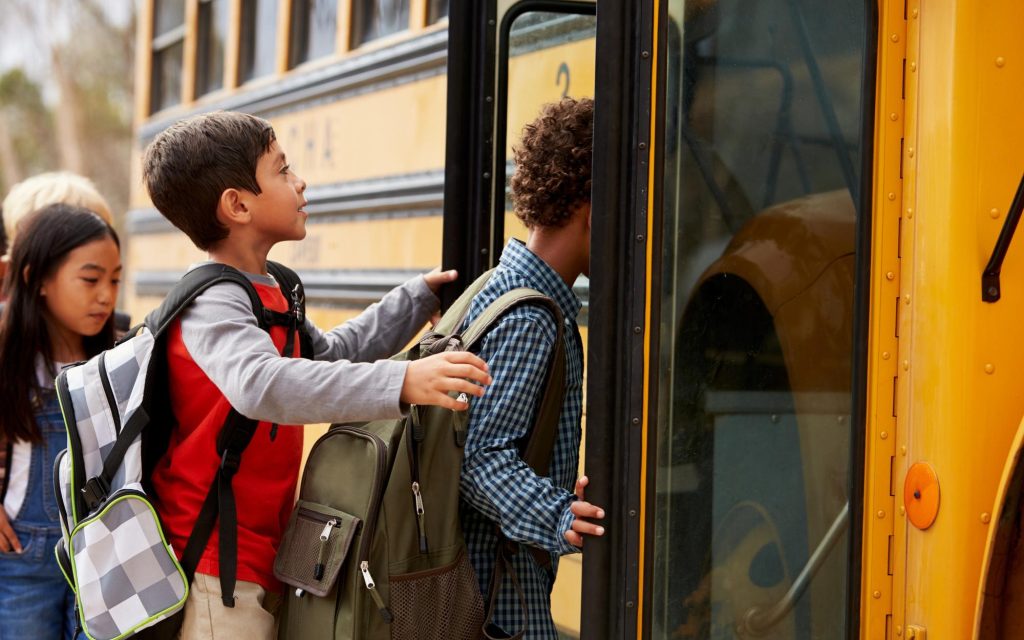 Benefits of using charter buses for school field trips