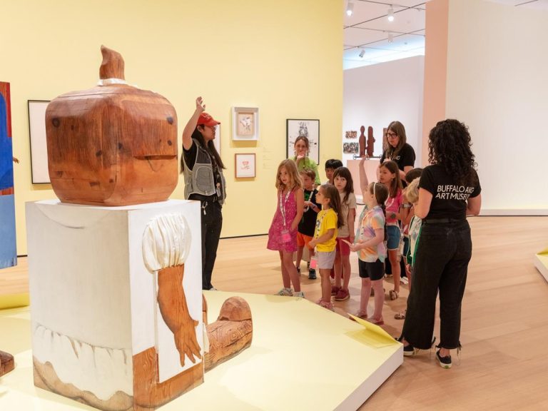 Buffalo AKG Art Museum field trip. Photo credit Buffalo AKG Art Museum Facebook 768x576