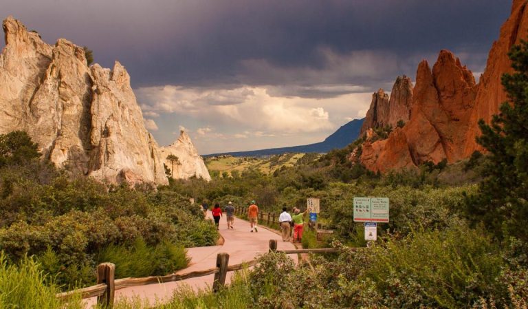 Garden of the Gods Visitor Nature Center 768x449