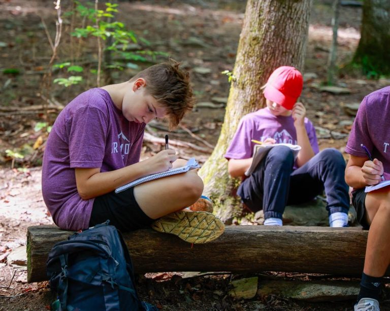 Great Smoky Mountains Institute at Tremont class trip. Photo credit Facebook 768x614