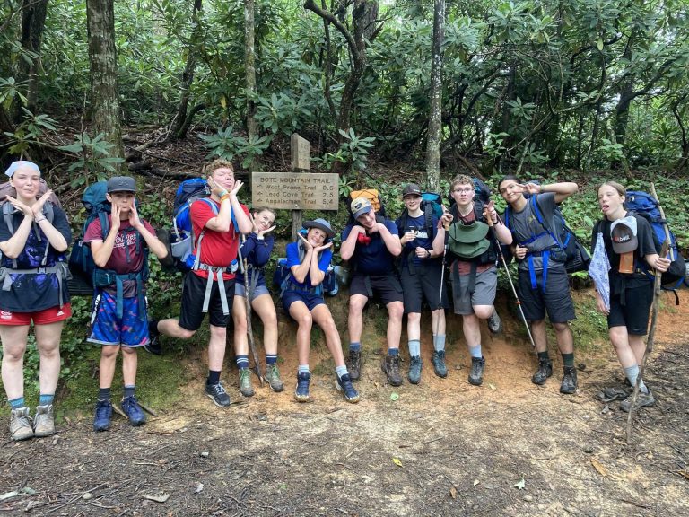 Great Smoky Mountains Institute at Tremont hiking group. Photo credit Facebook 768x576