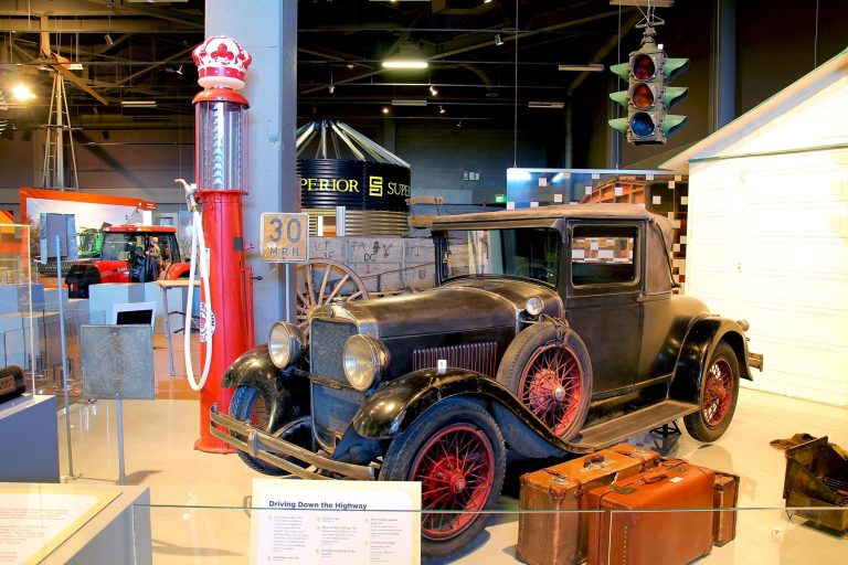 North Dakota Heritage Center State Museum vintage car display. Photo credit Facebook 768x512