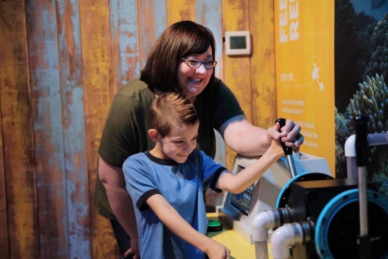 SEA LIFE Aquarium New Jersey school visits. Photo credit Facebook 768x513