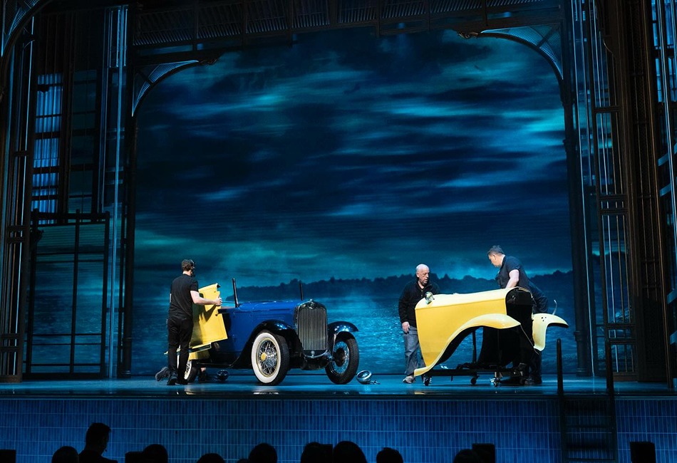 Inside Broadway shows audience Great Gatsby set taken down between scenes.