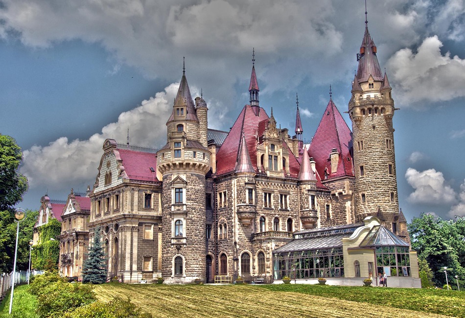 Craigdarroch Castle in Victoria