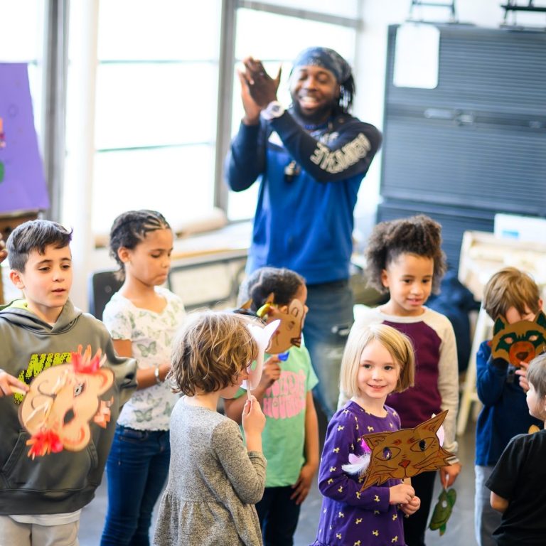 Des Moines Art Center fun making art. Photo credit Des Moines Art Center Facebook 768x768