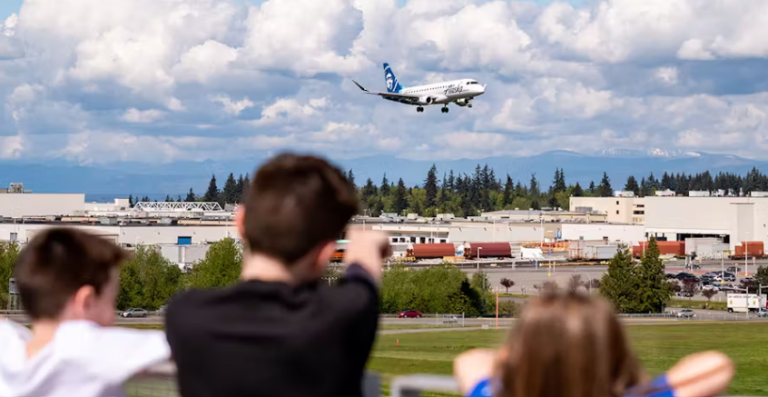 Boeing Future of Flight Aviation Center Boeing Factory Tour website 1 768x397
