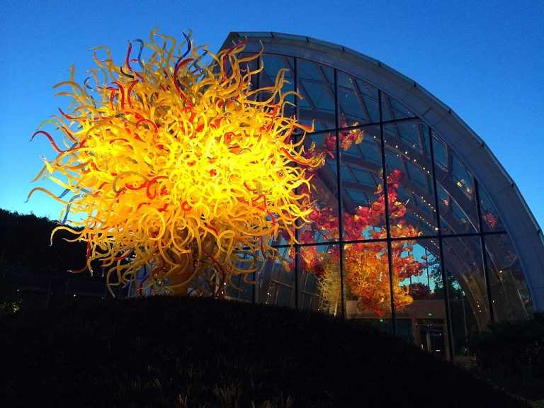Chihuly Garden and Glass Aschulkins CC BY SA 4.0 768x576