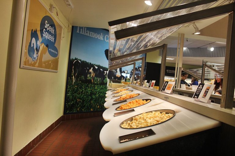 Tillamook Creamery jlh lunasea CC BY SA 2.0 2 768x512