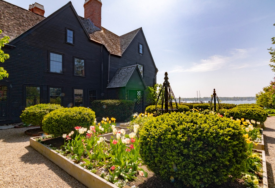 The House of the Seven Gables for Students
