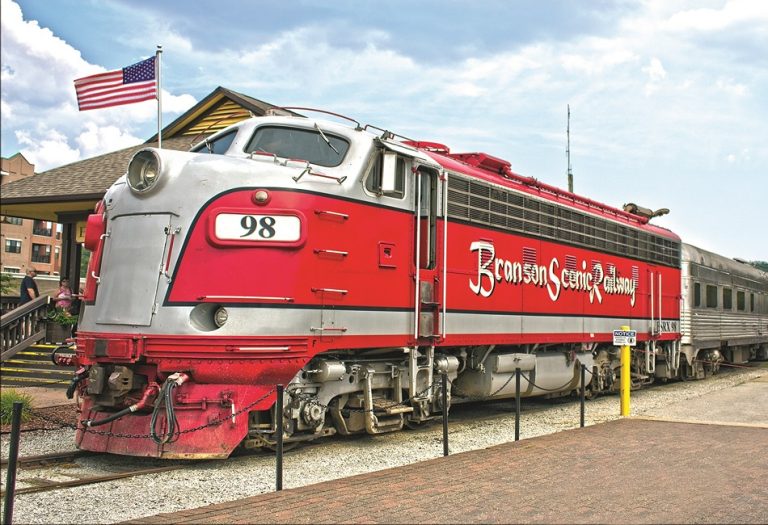 Branson Scenic Railway 768x525