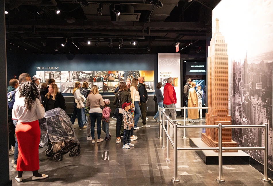 Monumental exhibits at the Empire State Building. Credit ESB