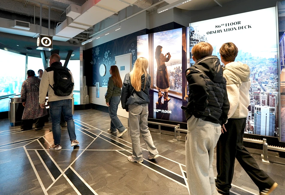 Students visit the Empire State Building for immersive learning. Credit - ESB