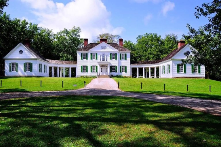 Blennerhassett Mansion on Blennerhassett Island in West Virginia. Credit Blennerhassett Island Mansion and Museum Facebook 768x510